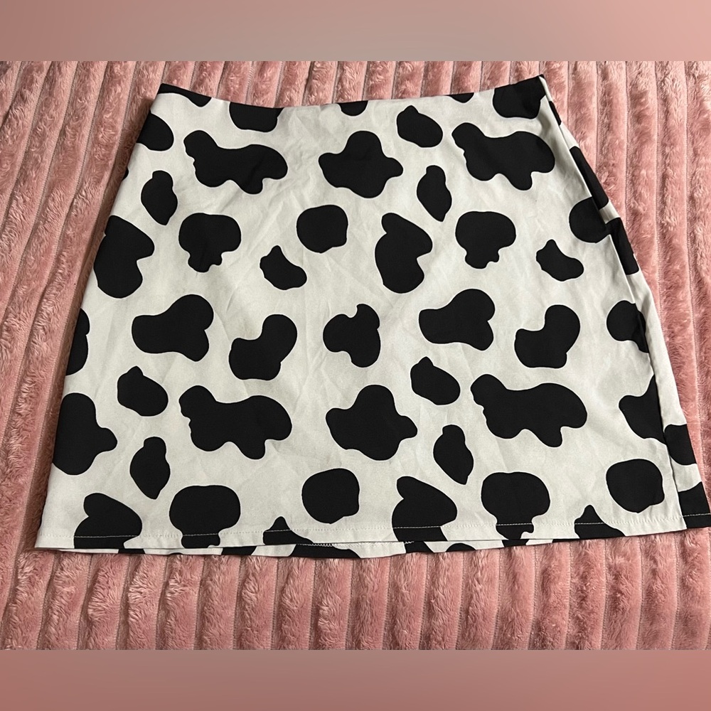 Stylish Black and White Cow Print Skirt